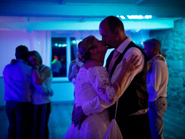 Le mariage de Laurent et Véronique à Guissény, Finistère 65