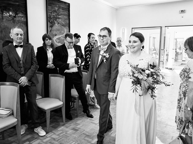 Le mariage de Adrien et Marion à Hodent, Val-d&apos;Oise 16