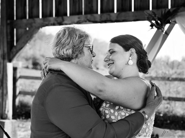 Le mariage de Adrien et Marion à Hodent, Val-d&apos;Oise 28