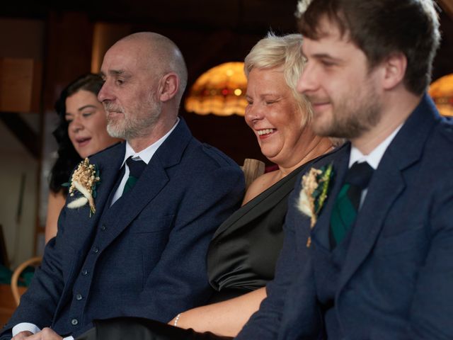 Le mariage de Dominic et Chloe à Bourg-Saint-Maurice, Savoie 18