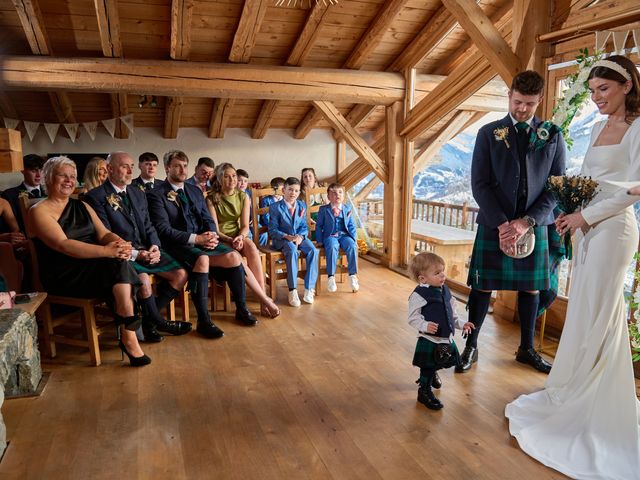 Le mariage de Dominic et Chloe à Bourg-Saint-Maurice, Savoie 24