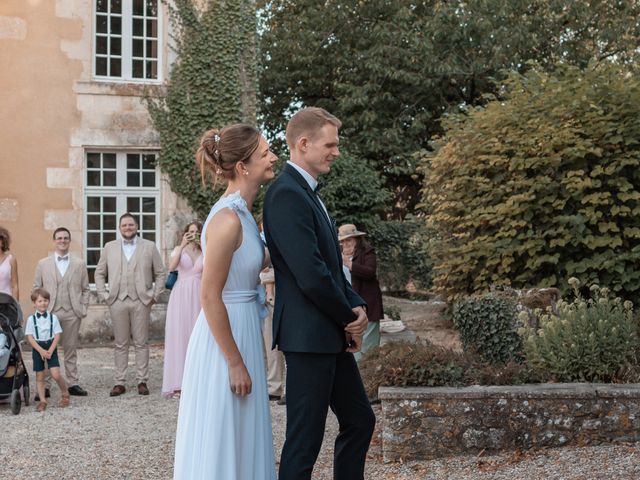 Le mariage de Quentin et Camille à Saint-Savinien, Charente Maritime 18