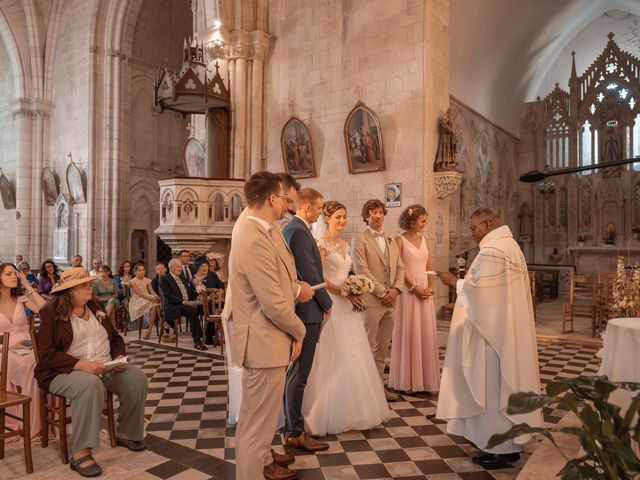 Le mariage de Quentin et Camille à Saint-Savinien, Charente Maritime 76