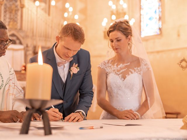 Le mariage de Quentin et Camille à Saint-Savinien, Charente Maritime 86