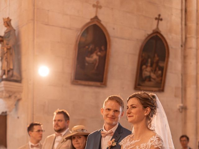 Le mariage de Quentin et Camille à Saint-Savinien, Charente Maritime 89
