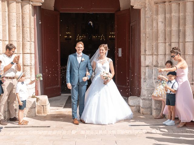 Le mariage de Quentin et Camille à Saint-Savinien, Charente Maritime 93