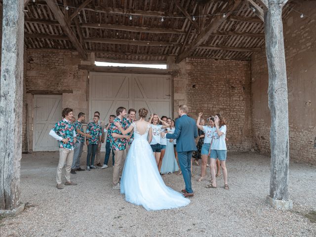 Le mariage de Quentin et Camille à Saint-Savinien, Charente Maritime 105