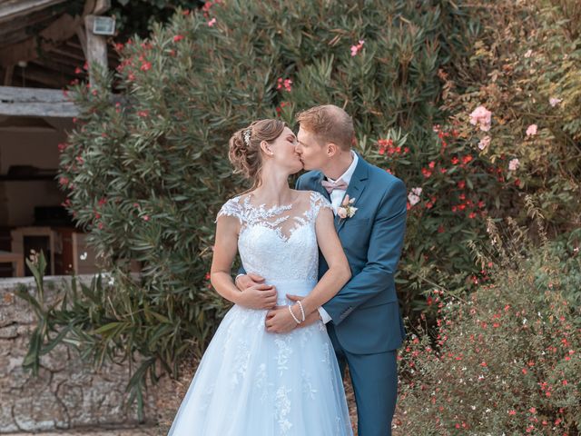 Le mariage de Quentin et Camille à Saint-Savinien, Charente Maritime 110