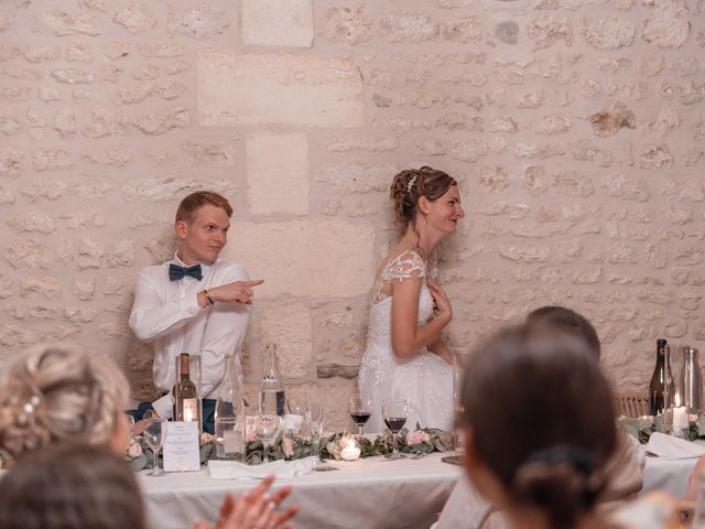 Le mariage de Quentin et Camille à Saint-Savinien, Charente Maritime 130