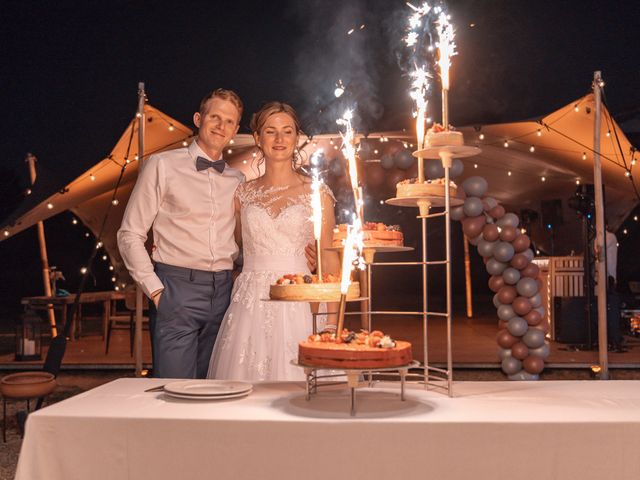 Le mariage de Quentin et Camille à Saint-Savinien, Charente Maritime 133