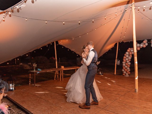 Le mariage de Quentin et Camille à Saint-Savinien, Charente Maritime 135