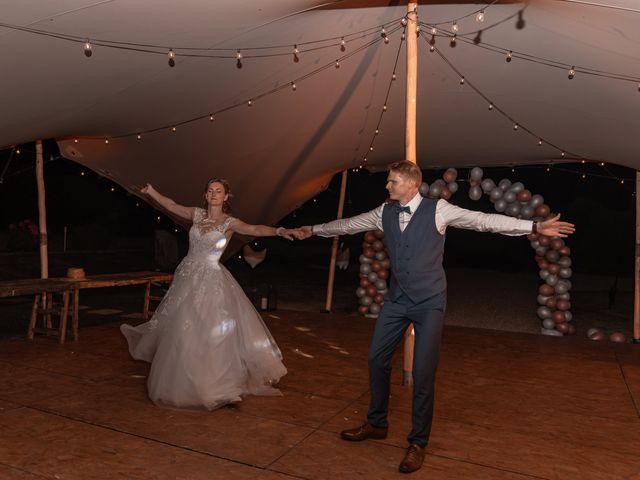 Le mariage de Quentin et Camille à Saint-Savinien, Charente Maritime 138