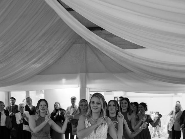 Le mariage de Romain et Charlotte  à Le Haillan, Gironde 37