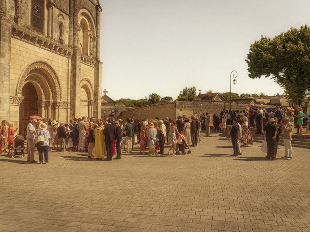 Le mariage de Alex et Mathilde à Saint-Yrieix-sur-Charente, Charente 20