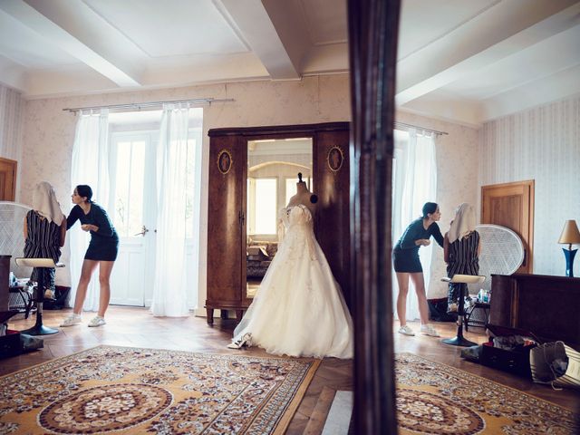 Le mariage de Julien et Deborah à Ornans, Doubs 4