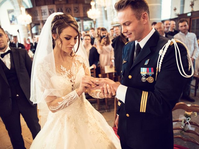 Le mariage de Julien et Deborah à Ornans, Doubs 28