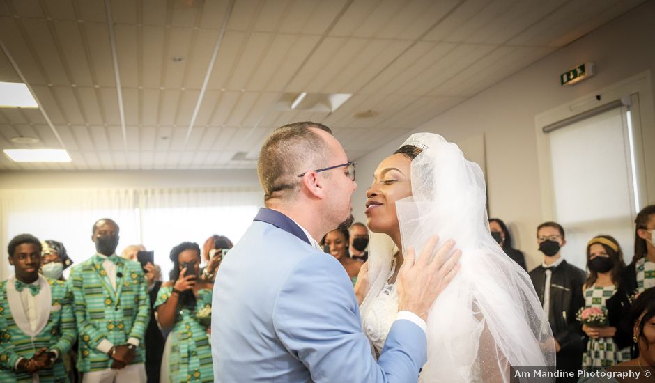 Le mariage de Laurent et Josiane à La Chapelle-Basse-Mer, Loire Atlantique