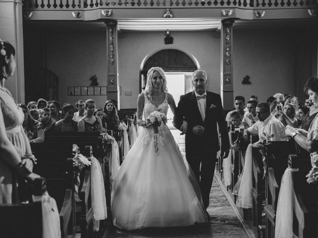 Le mariage de Florent et Laetitia à Dambelin, Doubs 25