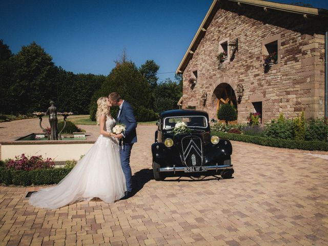 Le mariage de Florent et Laetitia à Dambelin, Doubs 46