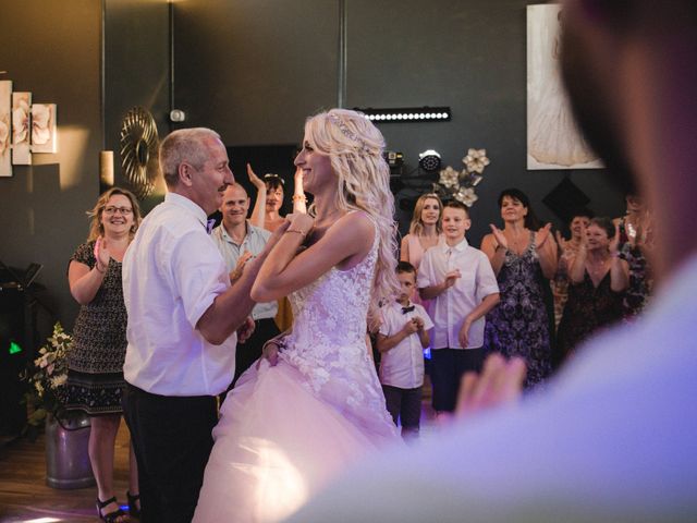 Le mariage de Florent et Laetitia à Dambelin, Doubs 61