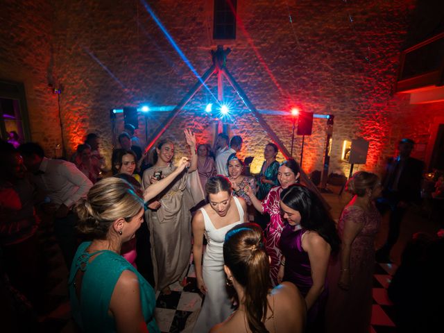 Le mariage de Benjamin et Montserrat à Aimargues, Gard 86