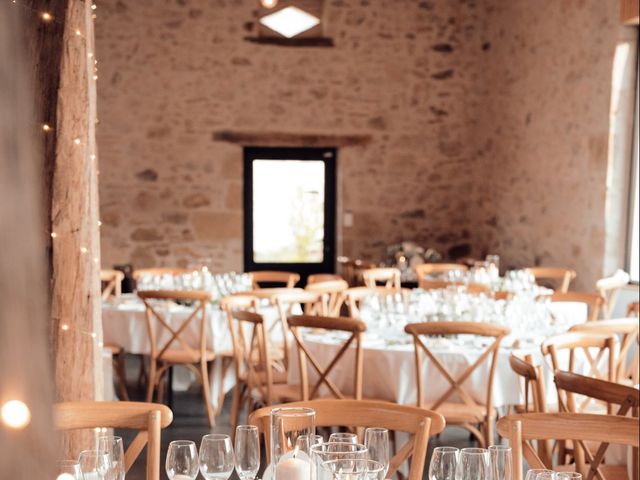 Le mariage de Théo et Angélina à Aillas, Gironde 25