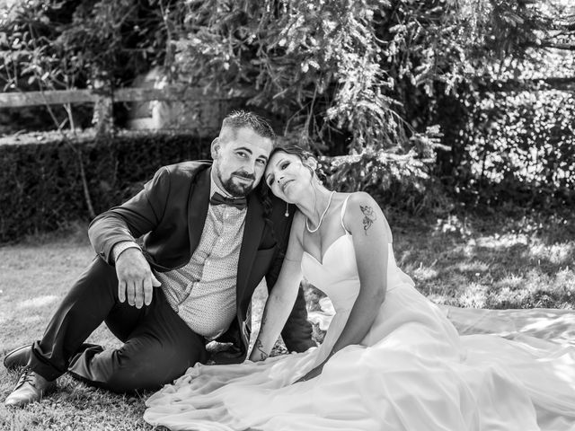 Le mariage de xavier et Tiphanie à Saint-Pierre-du-Bû, Calvados 34