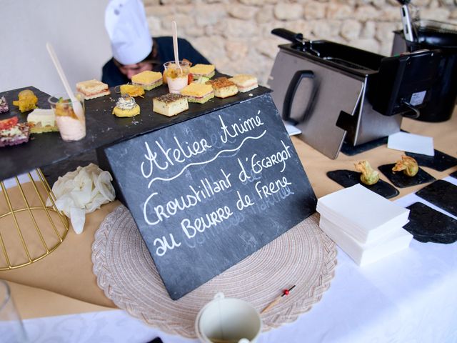 Le mariage de Antoine et Noémie à Merry-sur-Yonne, Yonne 32
