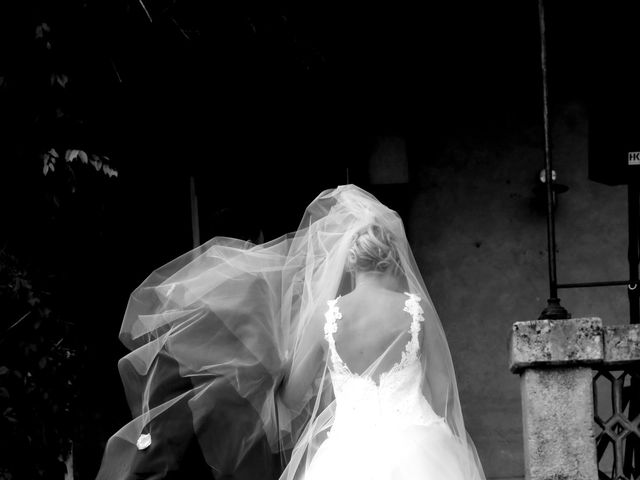 Le mariage de Charles et Camille à Uchaux, Vaucluse 84