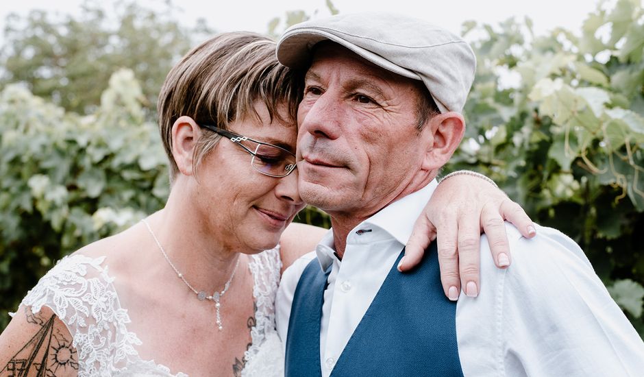 Le mariage de Richard et Nadia à Cherves Richemont, Charente