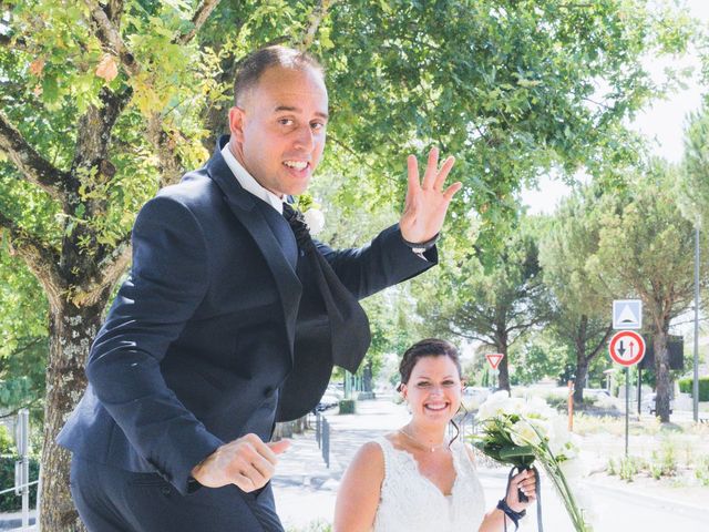 Le mariage de Ludovic et Elodie à Vouillé, Vienne 11