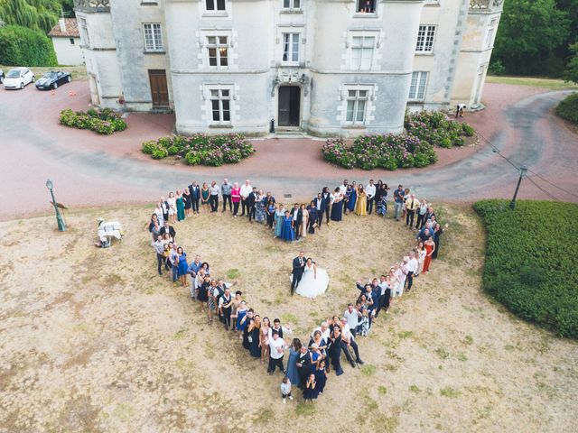 Le mariage de Ludovic et Elodie à Vouillé, Vienne 22