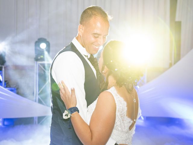 Le mariage de Ludovic et Elodie à Vouillé, Vienne 25
