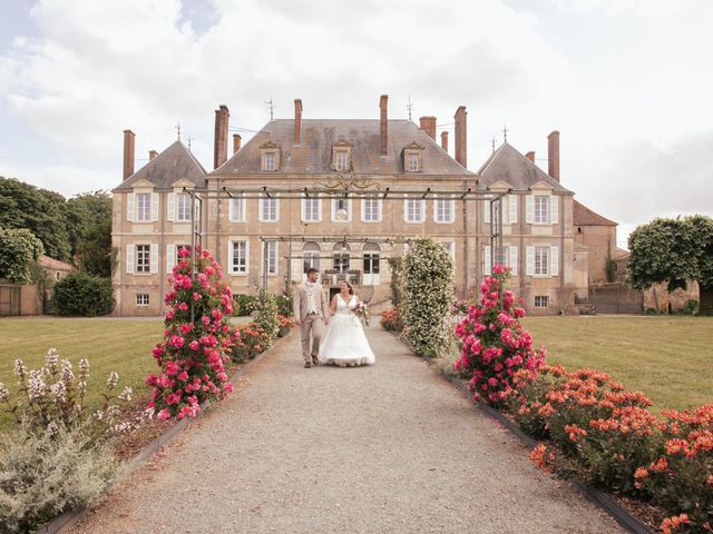 Le mariage de Pierre et Megan à Bazoges-en-Pareds, Vendée 44