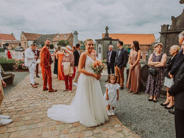 Le mariage de Virginie et Guillaume à Verchain-Maugré, Nord 13