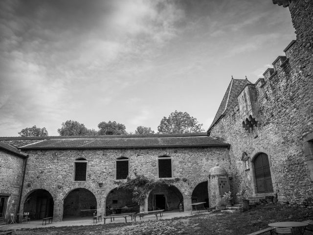 Le mariage de Josh et Laure à Marcilly-d&apos;Azergues, Rhône 37