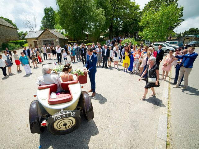 Le mariage de Jérémie et Lucie à Sévérac-le-Château, Aveyron 33