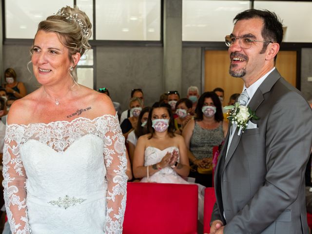 Le mariage de David et Hélène à Pont-de-l&apos;Isère, Drôme 5