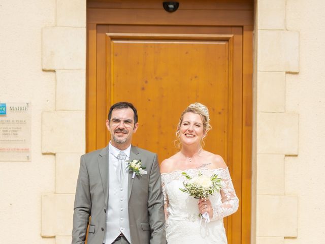 Le mariage de David et Hélène à Pont-de-l&apos;Isère, Drôme 86