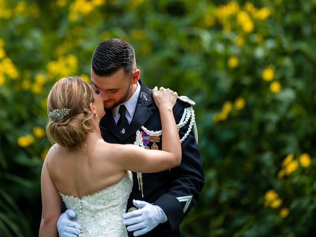 Le mariage de Guillaume et Anaïs à Cognac, Charente 33