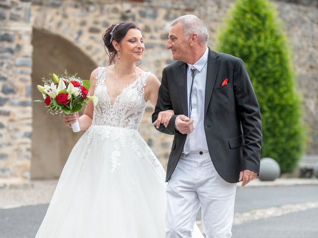 Le mariage de Ludovic et Sabrina à Collanges, Puy-de-Dôme 12