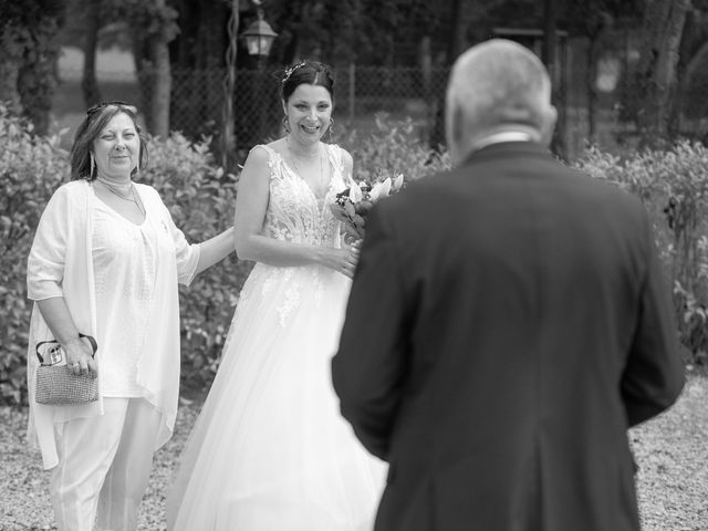 Le mariage de Ludovic et Sabrina à Collanges, Puy-de-Dôme 38