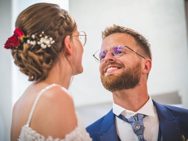 Le mariage de Mathieu et Emilie à Ruffec, Charente 15