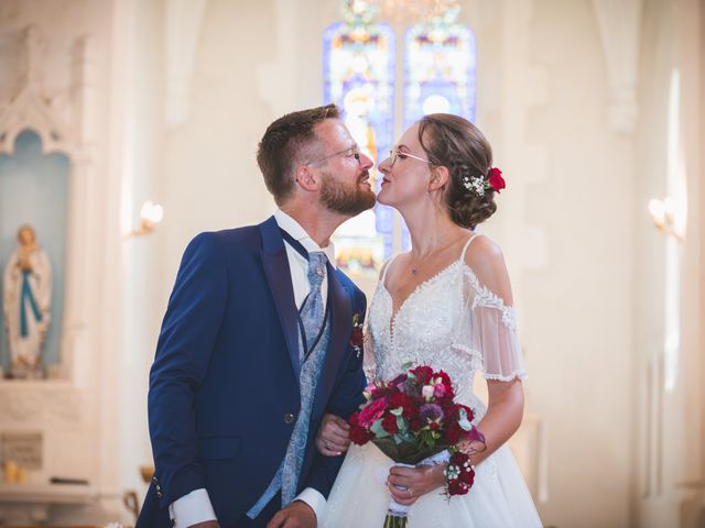 Le mariage de Mathieu et Emilie à Ruffec, Charente 16