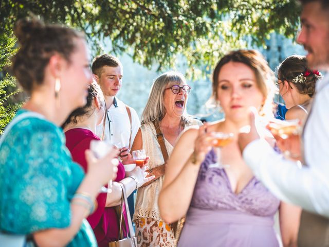 Le mariage de Mathieu et Emilie à Ruffec, Charente 29