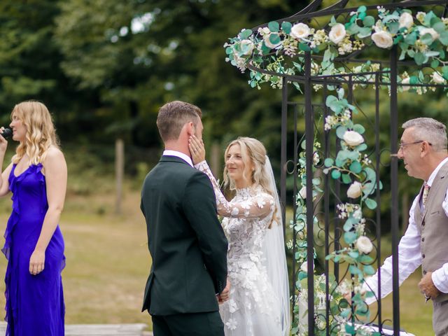 Le mariage de James et Rianna à Guéret, Creuse 28