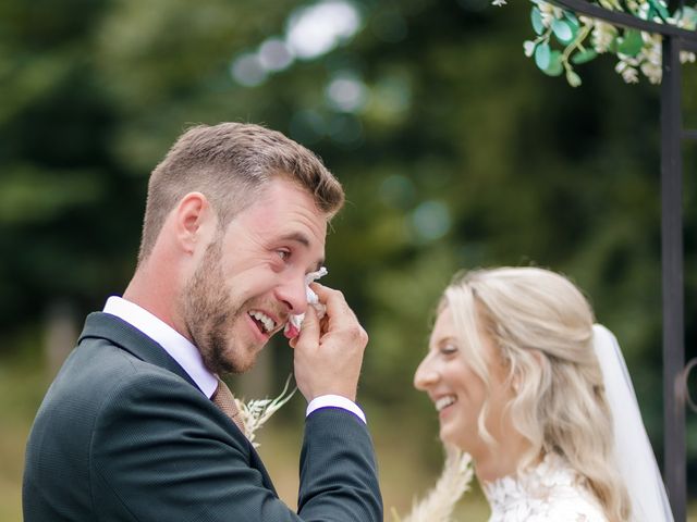 Le mariage de James et Rianna à Guéret, Creuse 29