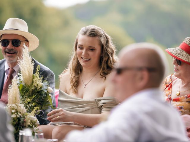 Le mariage de James et Rianna à Guéret, Creuse 40