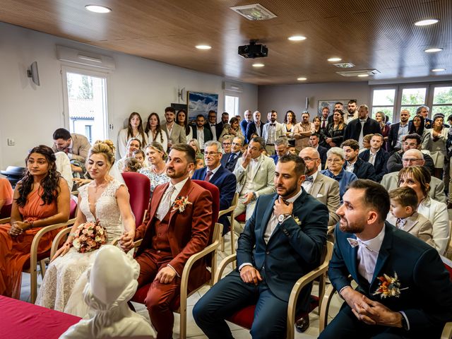 Le mariage de Jeremy et Marine à Saint-Georges-les-Bains, Ardèche 14