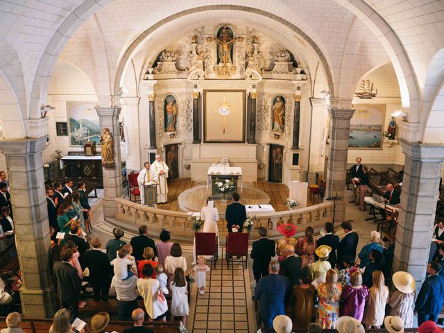 Le mariage de Théau et Daphné à Treffléan, Morbihan 33